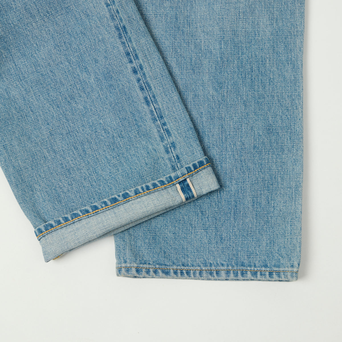 A Vontade 0102SXX Regular Straight Jean - Faded Blue
