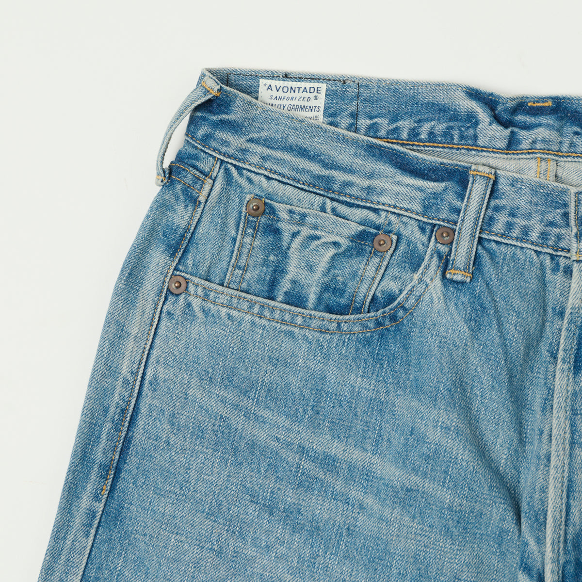 A Vontade 0102SXX Regular Straight Jean - Faded Blue