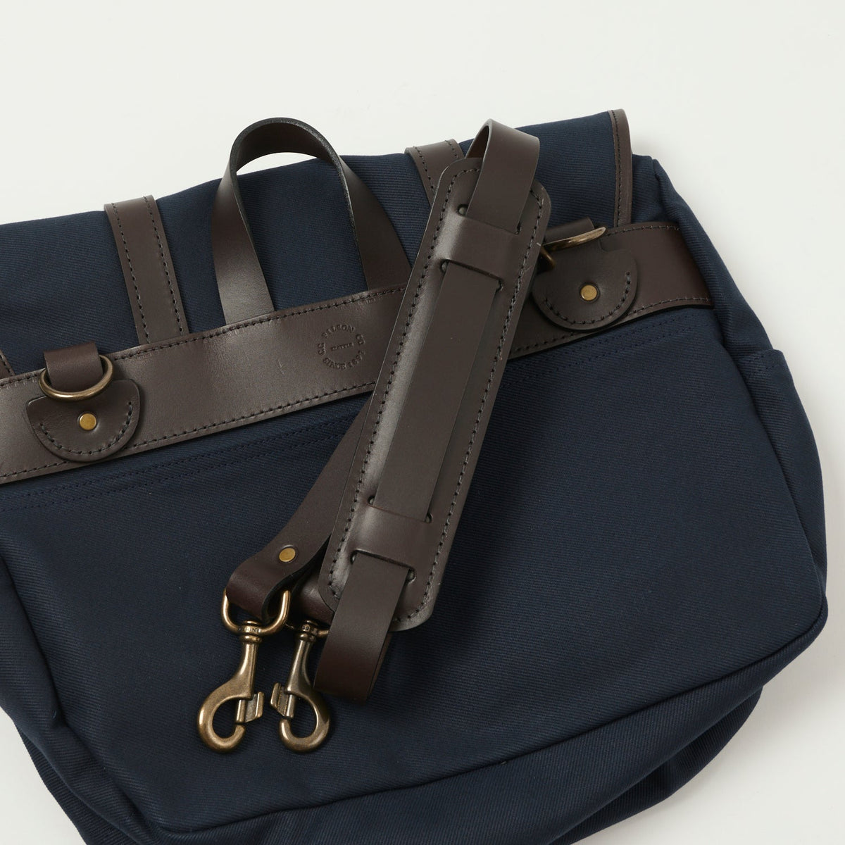 Filson Rugged Twill Medium Field Bag - Navy