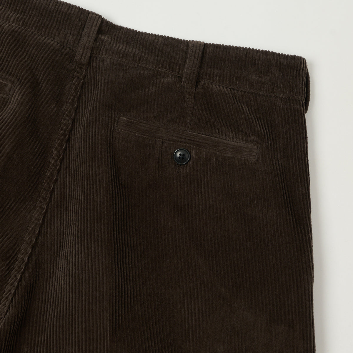 Knickerbocker 'Canal' Pleated Corduroy Trousers - Coffee