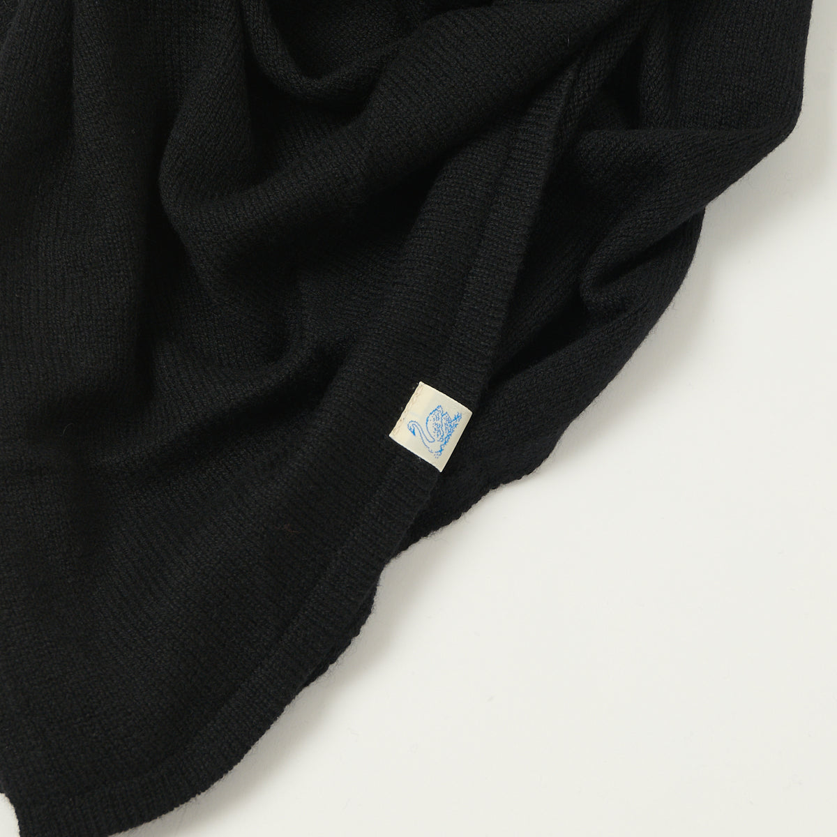 Merz b. Schwanen Merino/Cashmere/Silk Triangle Scarf - Deep Black