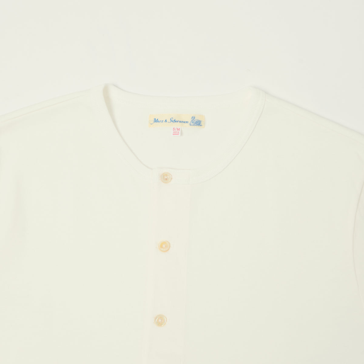 Merz b. Schwanen 'The Originals' 2M07 Short Sleeve Henley - White