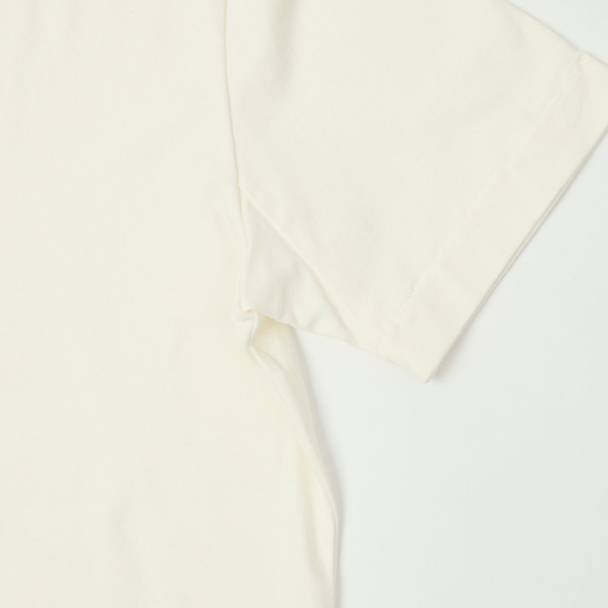 Merz b. Schwanen Boxy Cropped T-Shirt - White