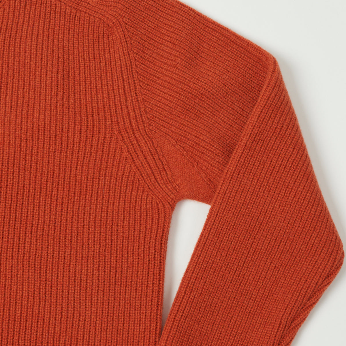 Merz b. Schwanen Wool Cashmere Ribbed Knit Pullover - Rust