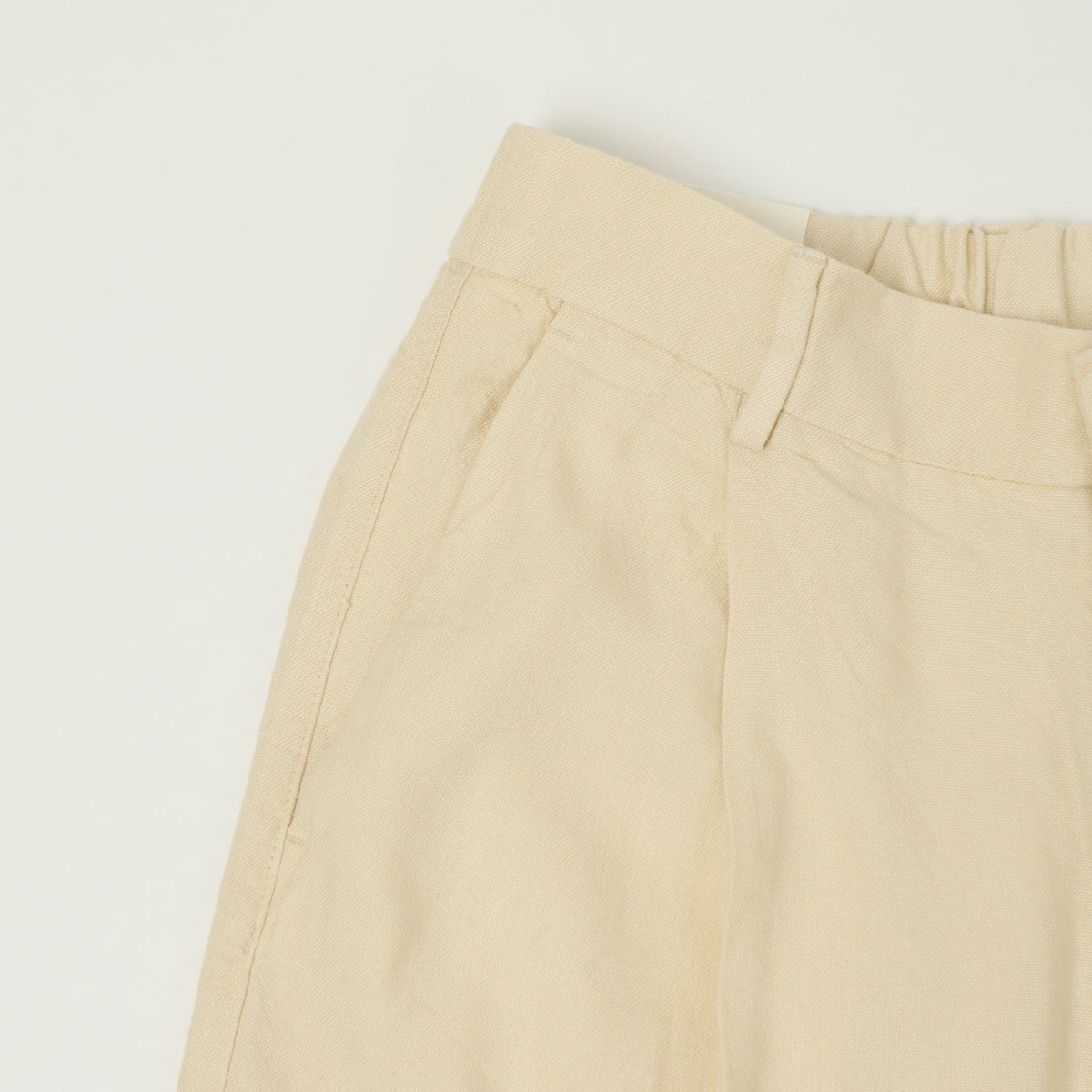 NN07 'Kay' Pleated Linen Shorts - Ivory