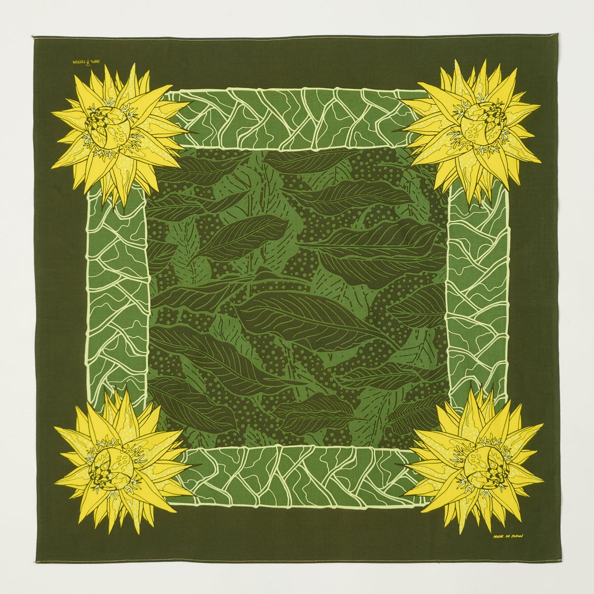 One Ear Brand 'Musella Lasiocarpa' Bandana - Green