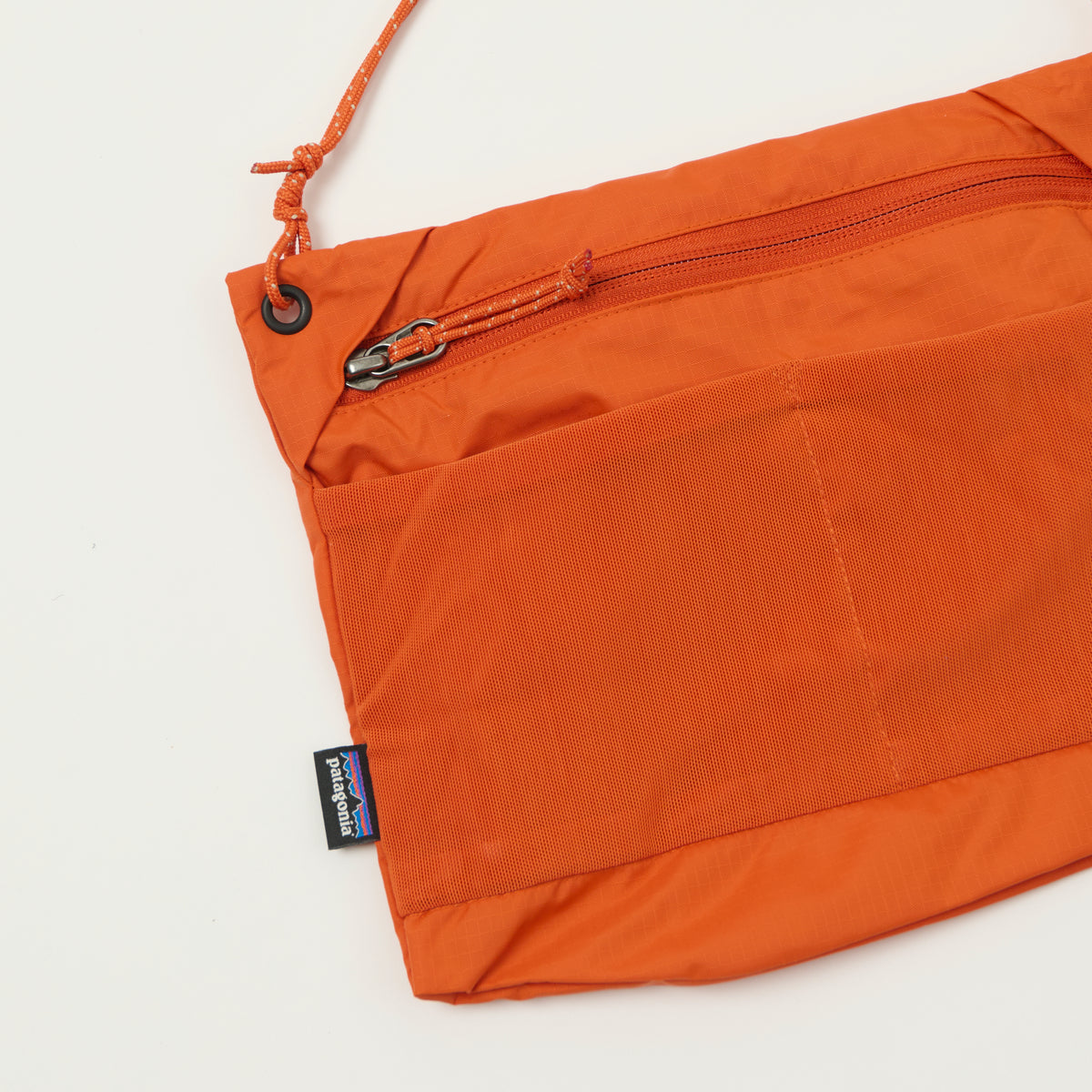 Patagonia Terravia Sacoche - Coal Orange