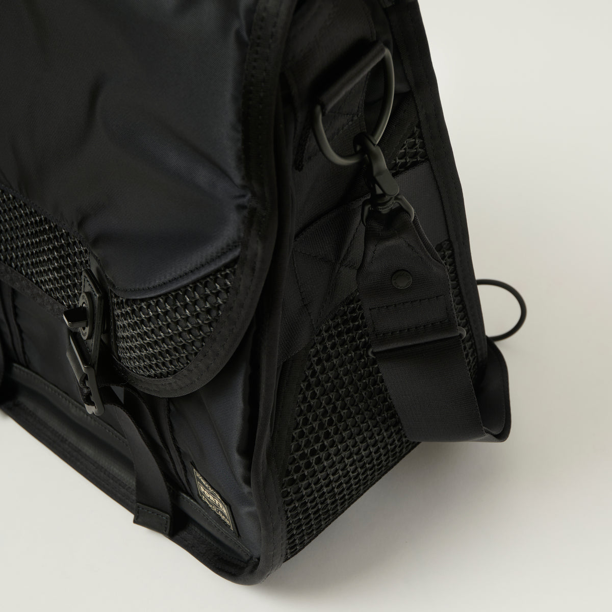 Porter Yoshida & Co Bounce Messenger Bag - Black