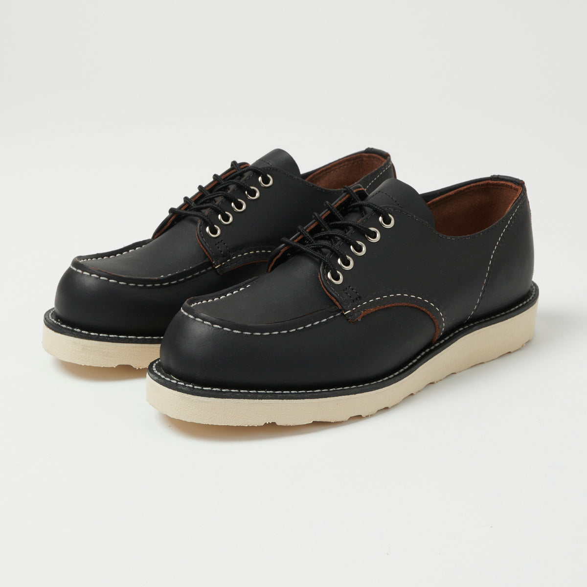Red Wing 8090 Shop Moc Oxford Shoe - Black Prairie