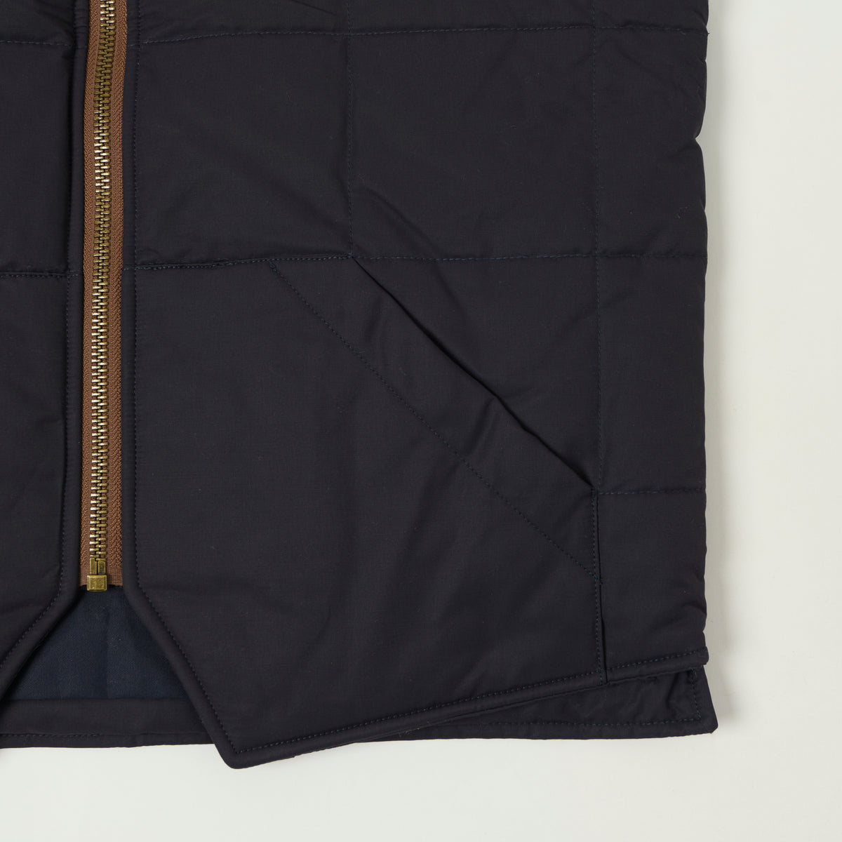 Shangri-La Heritage 'Alaska' Skyliner Vest - Navy