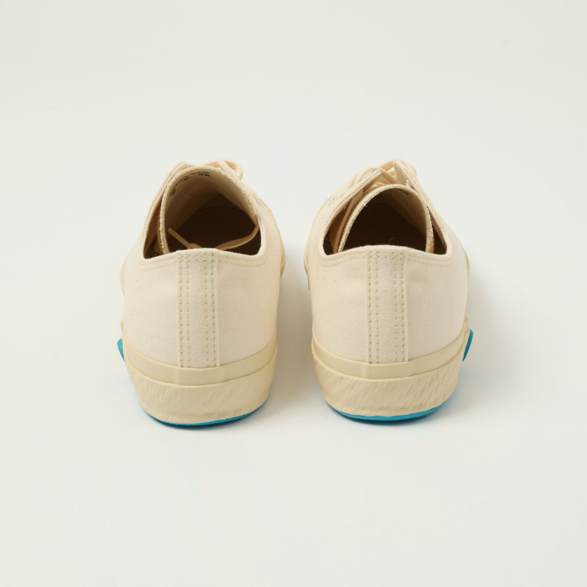 Shoes Like Pottery Low Canvas Trainer - White
