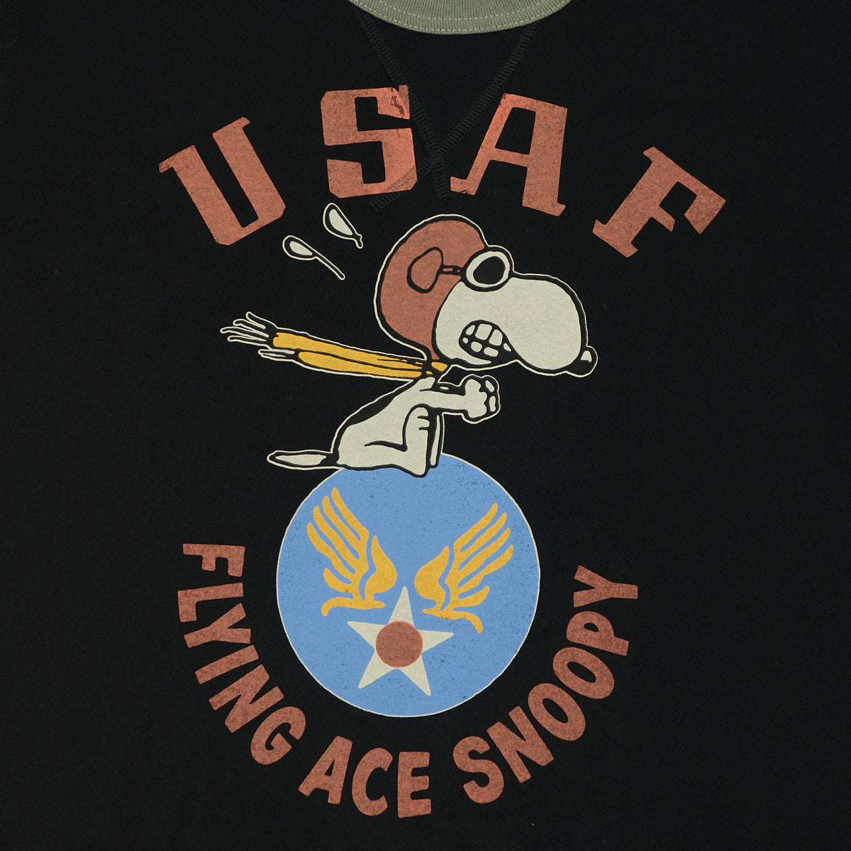 TOYS McCOY 'Snoopy USAF Flying Ace' Ringer T-Shirt - Black