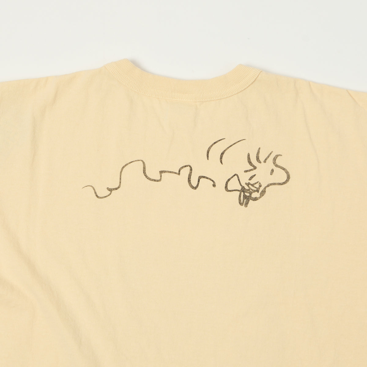 TOYS McCOY Snoopy 'Woodstock Peace & Music' T-Shirt - Natural