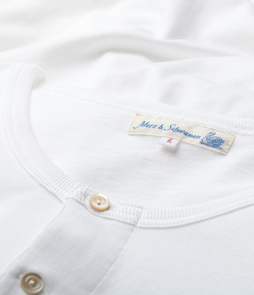 Merz b. Schwanen 'The Originals' 207 Short Sleeve Henley - White