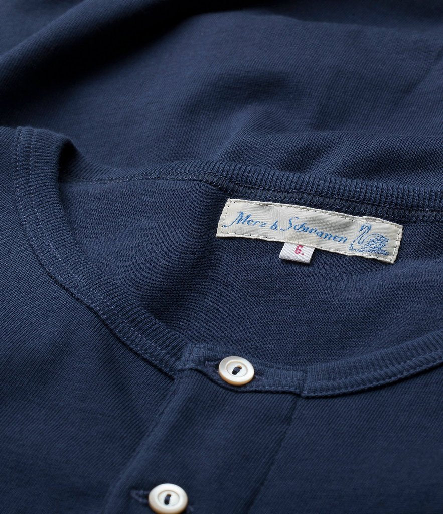 Merz b. Schwanen 'The Originals' 207 Short Sleeve Henley - Ink Blue