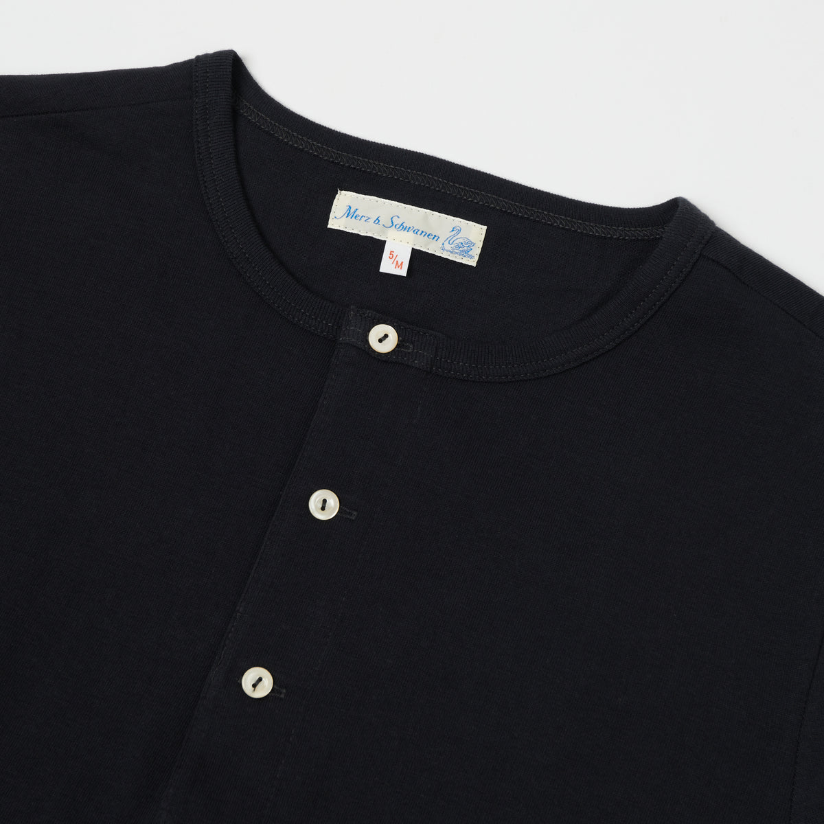 Merz b. Schwanen 'The Originals' 207 Short Sleeve Henley - Charcoal
