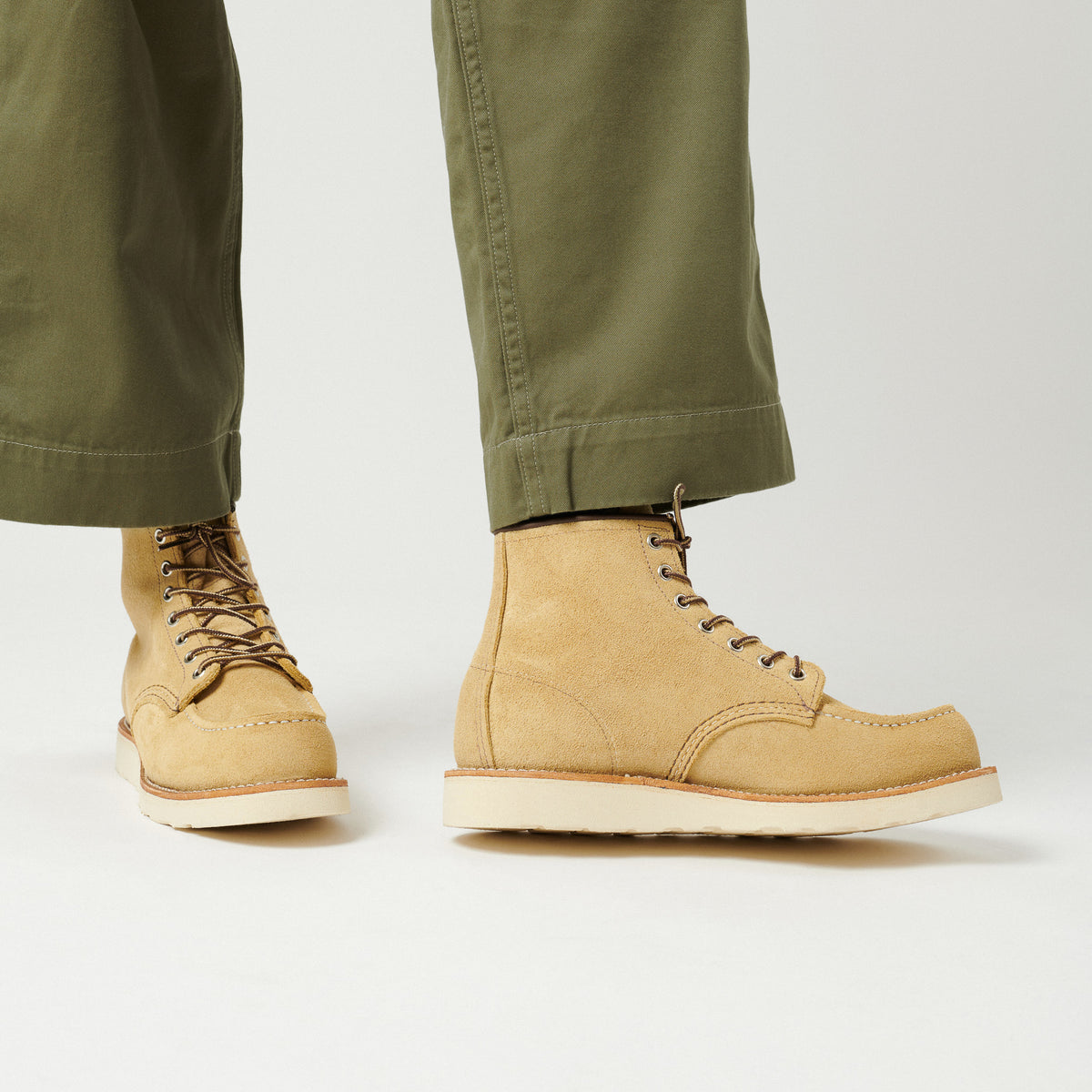 Red Wing 8833 Classic Moc Toe Boot - Hawthorne Abilene Roughout