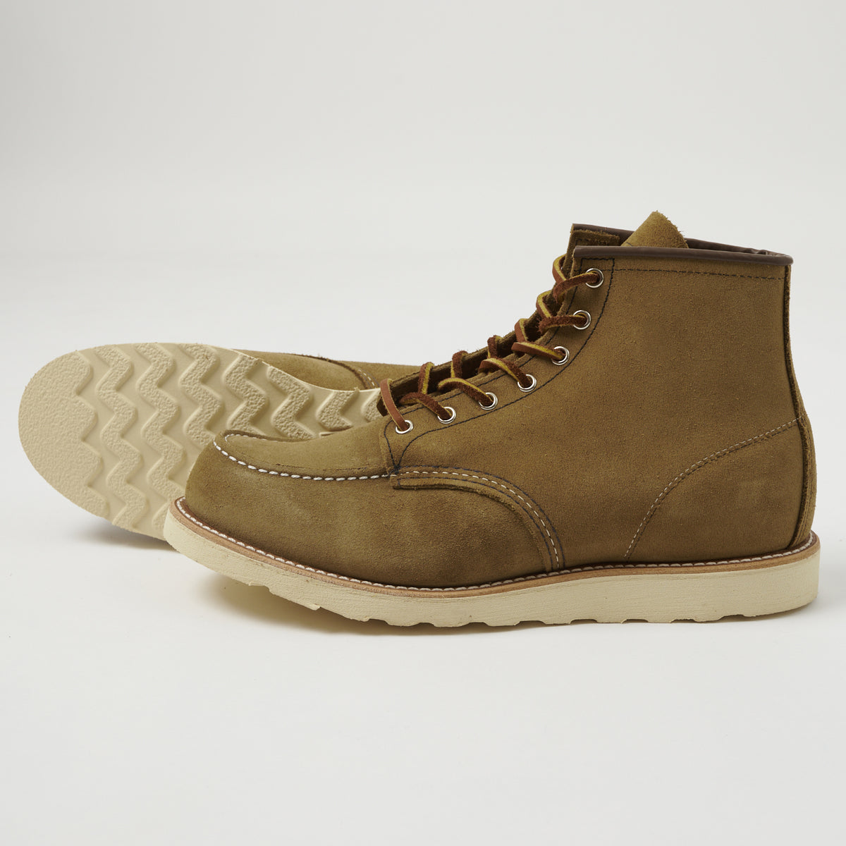 Red Wing 8881 Classic Moc Toe Boot - Olive Mohave