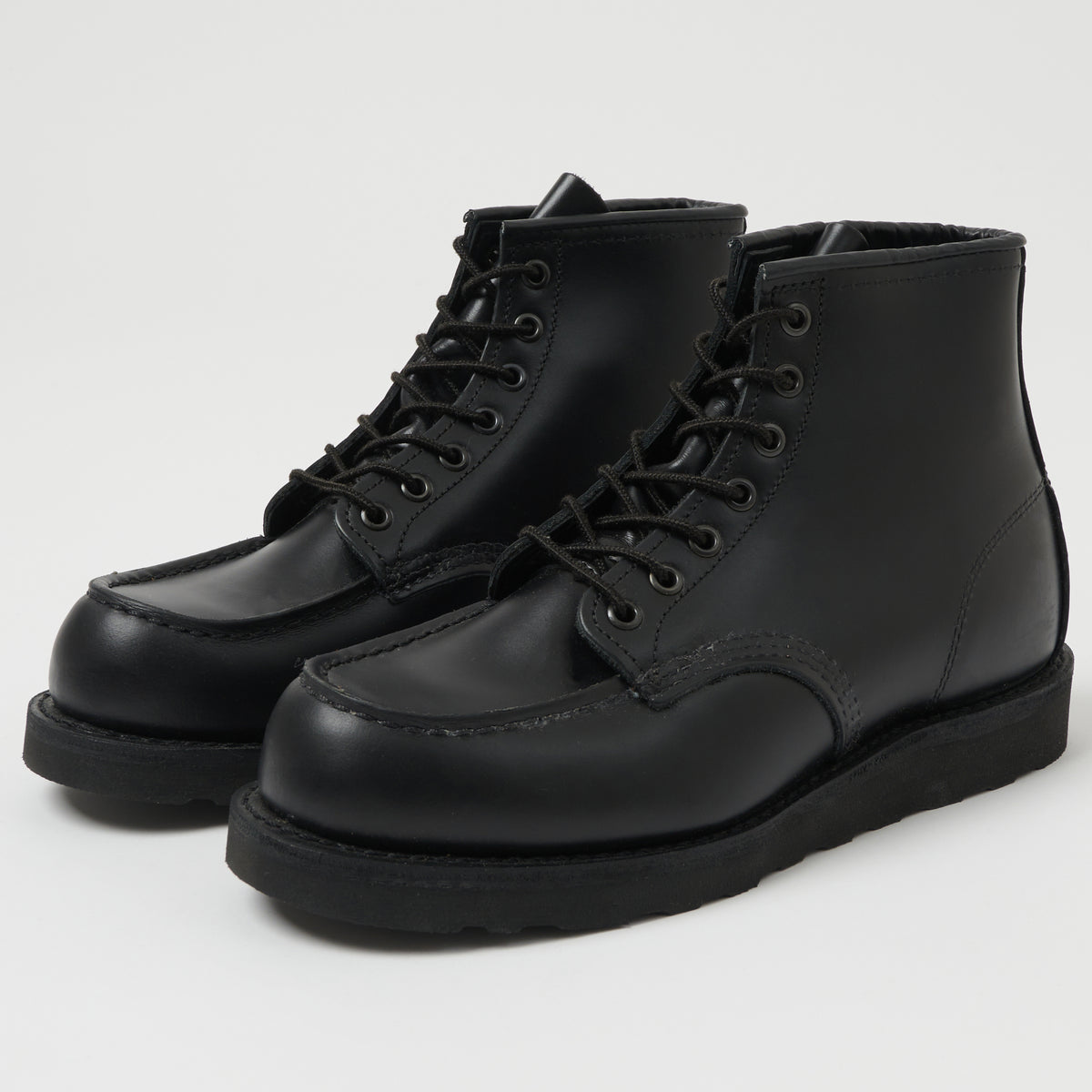 Red Wing 8137 Classic Moc Toe Boot - Triple Black